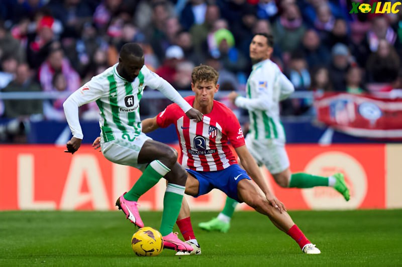 Real Betis sẽ đối đầu với Atletico Madrid trên sân nhà Real Betis sẽ đối đầu với Atletico Madrid trên sân nhà
